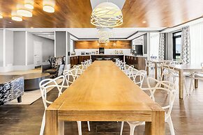 Best Western Plus Airdrie Gateway