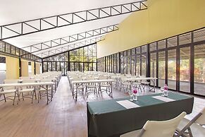 Samed Hideaway Resort