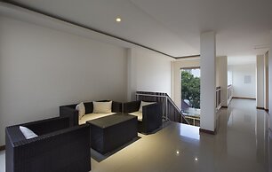 Lunara Home Living by Daphna Management