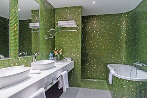 Domina Hotel Novosibirsk