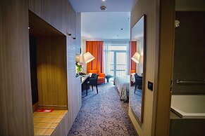 Domina Hotel Novosibirsk