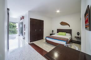 Santa Monica Alta Hotel Boutique - Hostel