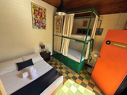 Viajero Cali Hostel & Salsa School