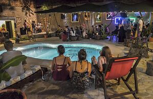 Viajero Cali Hostel & Salsa School