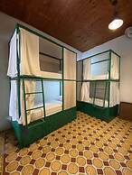 Viajero Cali Hostel & Salsa School