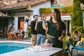 Viajero Cali Hostel & Salsa School