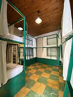 Viajero Cali Hostel & Salsa School