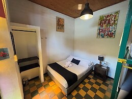 Viajero Cali Hostel & Salsa School