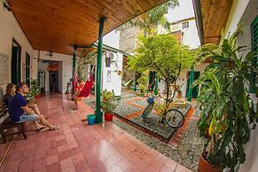 Viajero Cali Hostel & Salsa School