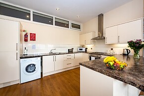 Waterview Deluxe Apartments