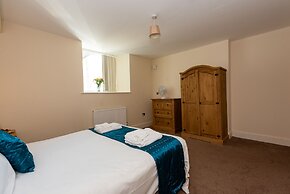 Waterview Deluxe Apartments