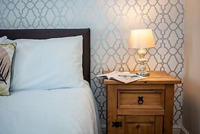 Waterview Deluxe Apartments