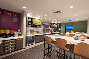 Home2 Suites by Hilton Indianapolis Downtown