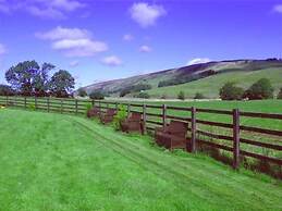 Skirfare Barn