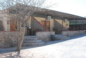 Oppi-Koppi Restcamp