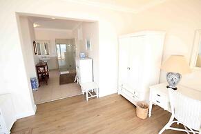 Fairlight Beach House