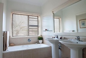 Fairlight Beach House