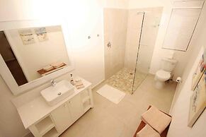 Fairlight Beach House