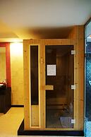 Ava Hotel