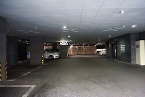 Ava Hotel