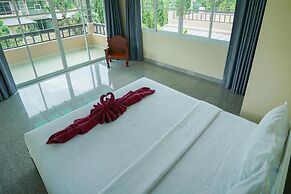 Baan Faa Talaychan Resort