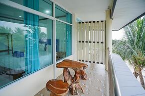 Baan Faa Talaychan Resort