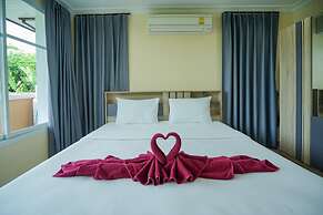 Baan Faa Talaychan Resort