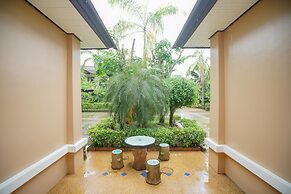 Baan Faa Talaychan Resort