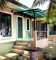 Baan Faa Talaychan Resort