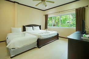 Baan Faa Talaychan Resort