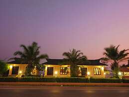 Baan Faa Talaychan Resort