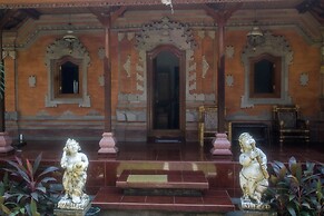 Yuliati House Ubud
