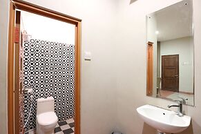 Tembok Batu Residence