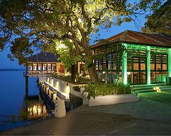 EKHO Lake House Polonnaruwa