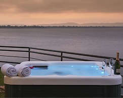 EKHO Lake House Polonnaruwa