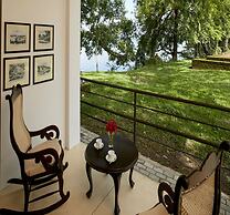 EKHO Lake House Polonnaruwa