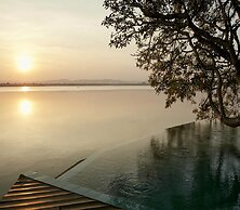 EKHO Lake House Polonnaruwa