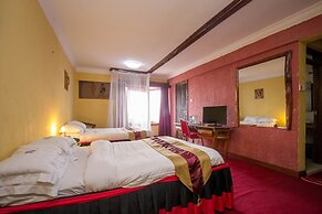The Luke Hotel