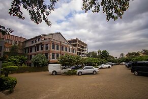 The Luke Hotel