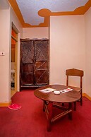 The Luke Hotel