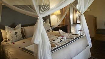 Thamalakane River Lodge