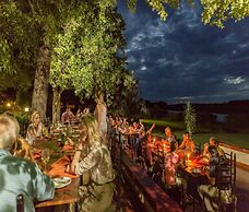 Thamalakane River Lodge