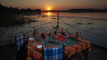 Thamalakane River Lodge