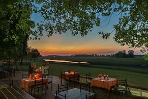 Thamalakane River Lodge