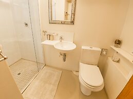 Mackaya Bella Guest House