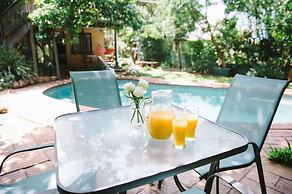 Mackaya Bella Guest House