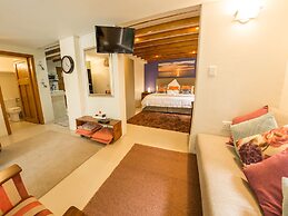 Mackaya Bella Guest House