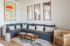 The Majestic Apartment