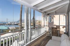 The Majestic Apartment