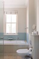 The Majestic Apartment